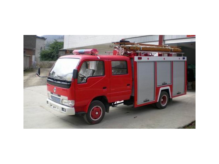 東風多利卡3-4噸水灌消防車