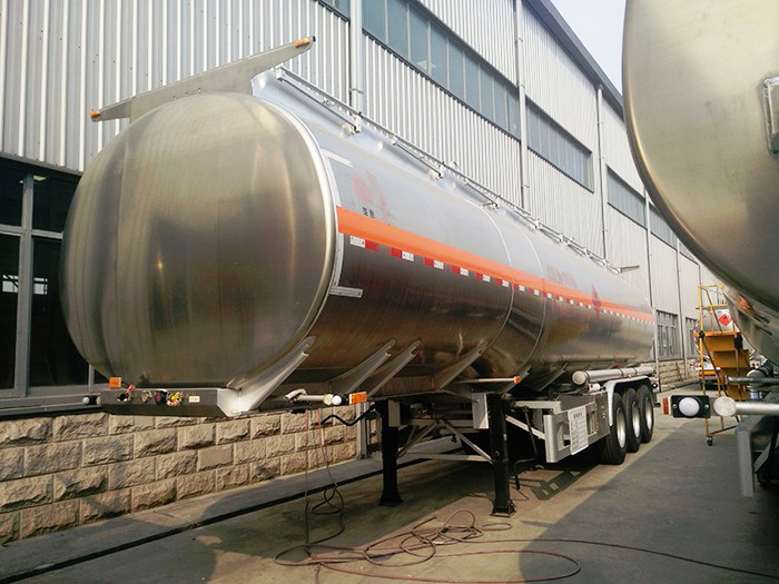 铝合金鹅颈33.3吨半挂油罐车
